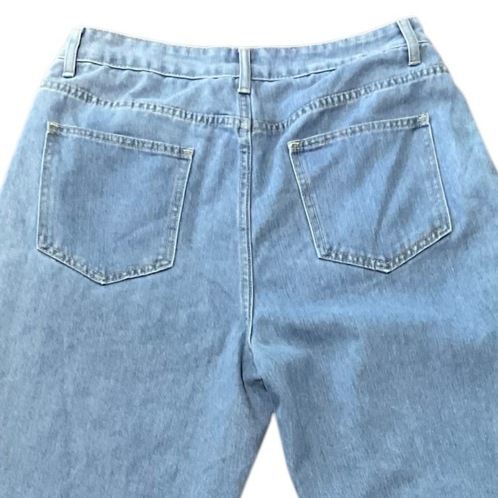 PrettyLittleThing Blue High Rise Jeans - Picture 6 of 6